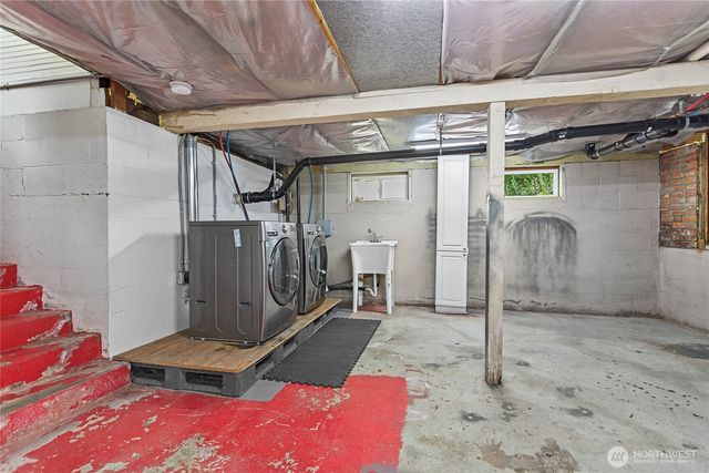 551 E Smith Road, Bellingham, WA 98226