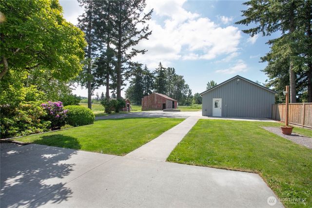 551 E Smith Road, Bellingham, WA 98226
