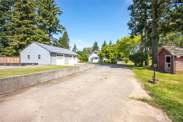 551 E Smith Road, Bellingham, WA 98226
