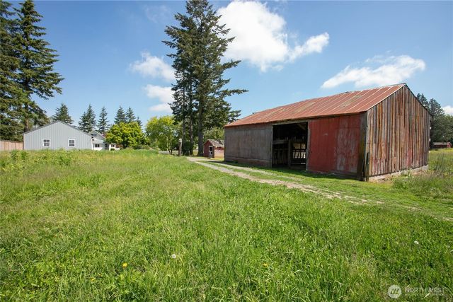 551 E Smith Road, Bellingham, WA 98226
