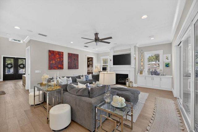 4814 W SAN JOSE STREET, Tampa, FL 33629