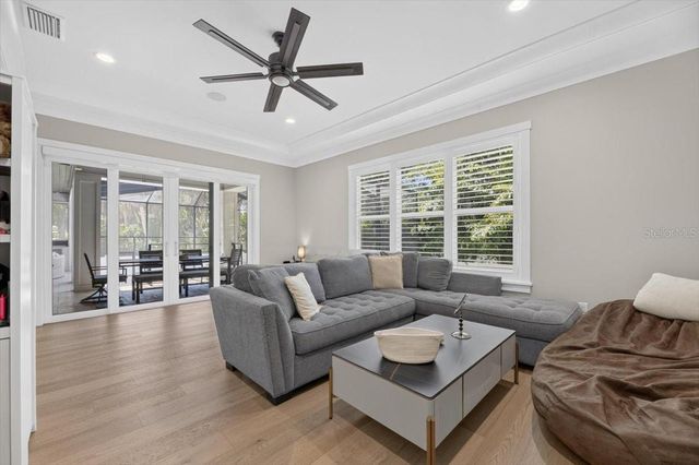 4814 W SAN JOSE STREET, Tampa, FL 33629