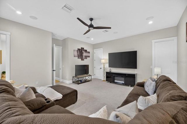 4814 W SAN JOSE STREET, Tampa, FL 33629