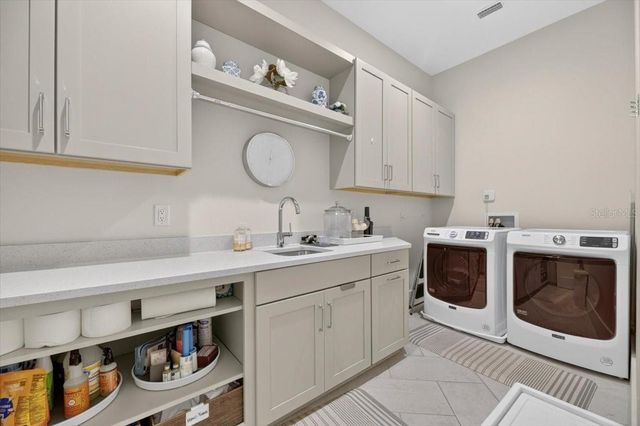 4814 W SAN JOSE STREET, Tampa, FL 33629
