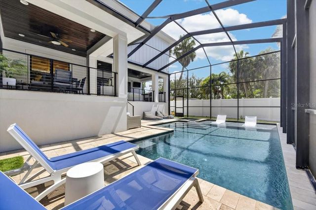 4814 W SAN JOSE STREET, Tampa, FL 33629