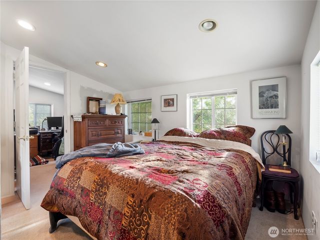 32805 SE 310th Street, Ravensdale, WA 98051