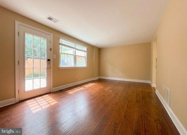 7021 BRYANT TOWNE CT, Alexandria, VA 22306