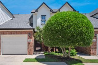 2429 Southcourt Circle, Irving, TX 75038