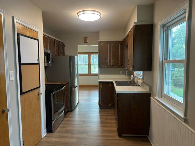 3701 47th Street, Des Moines, IA 50310