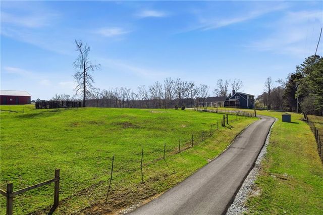 858 Honeysuckle Lane, Temple, GA 30179