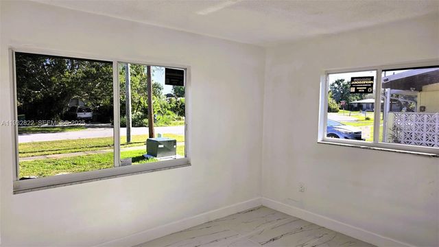 22335 Montrose Ave, 22335, Port Charlotte, FL 33952