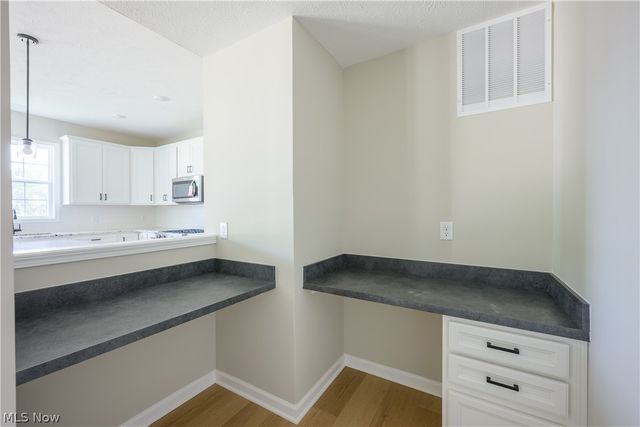 8010 Echo Hill Manor Drive, Mentor, OH 44060
