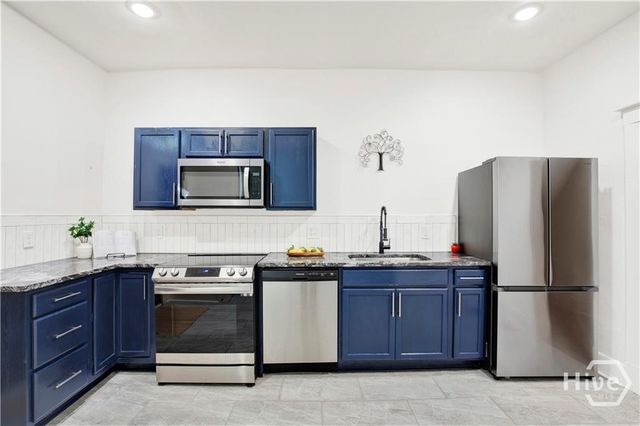 2115 Lincoln Street, Savannah, GA 31401