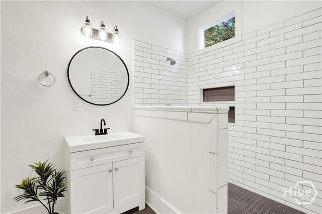 2115 Lincoln Street, Savannah, GA 31401