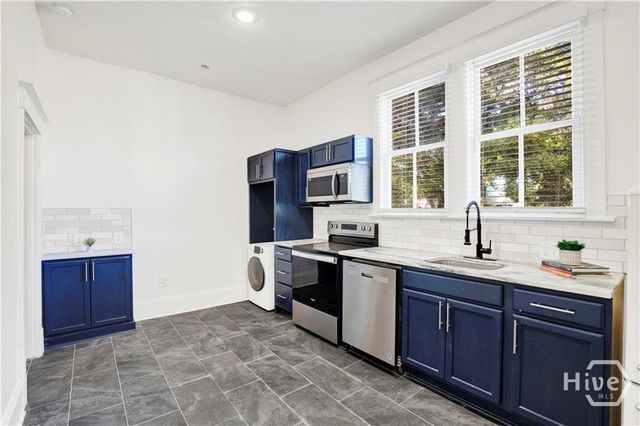 2115 Lincoln Street, Savannah, GA 31401