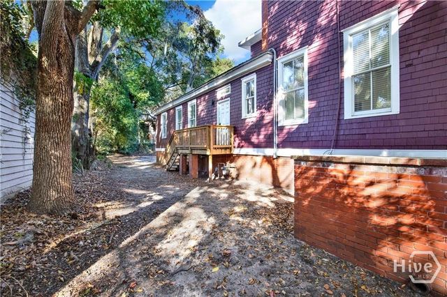2115 Lincoln Street, Savannah, GA 31401