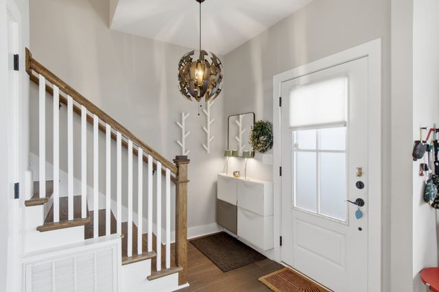1011 Sycamore Rdg, E, Burns, TN 37029