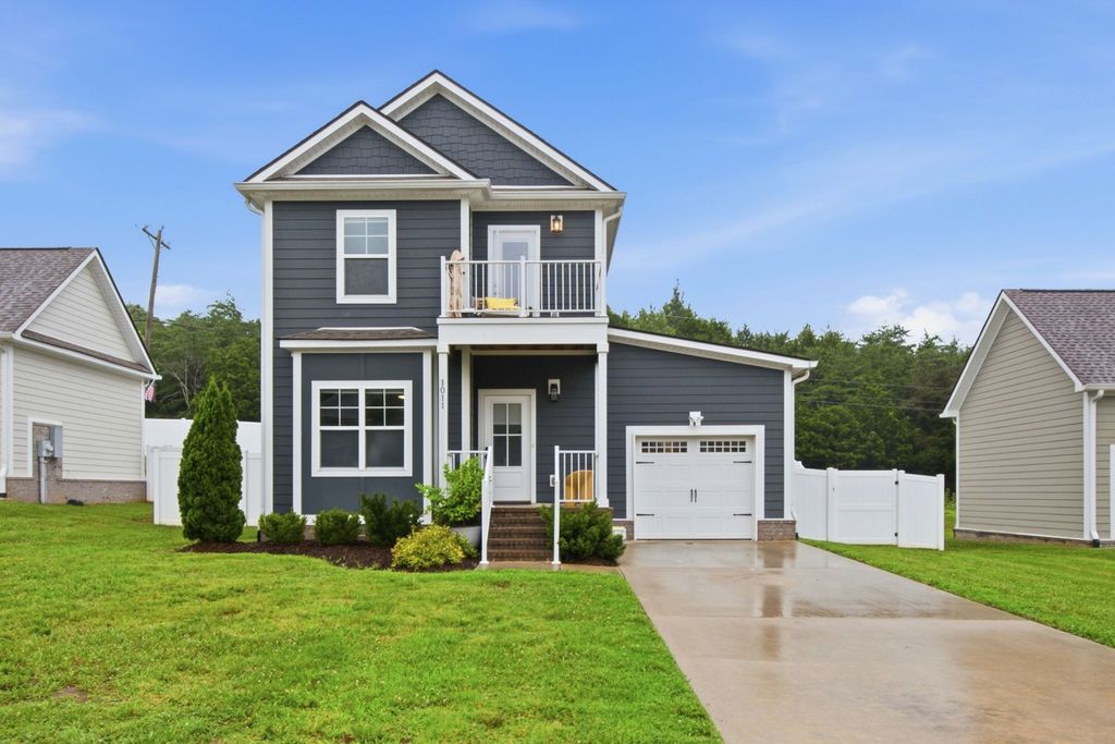 1011 Sycamore Rdg, E, Burns, TN 37029