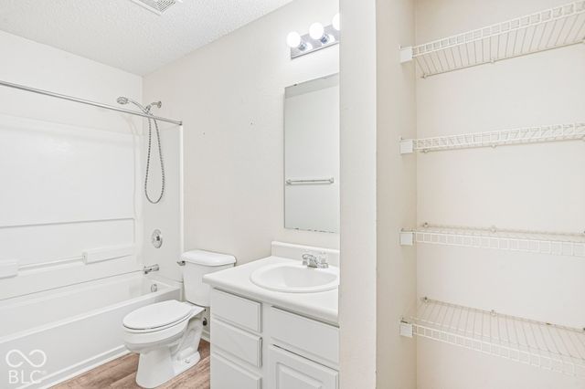 9533 W Lantern Lane, Pendleton, IN 46064