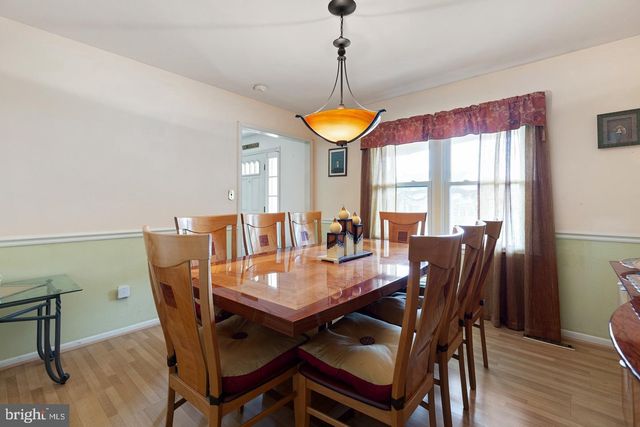 231 E SENECA DR, Newark, DE 19702