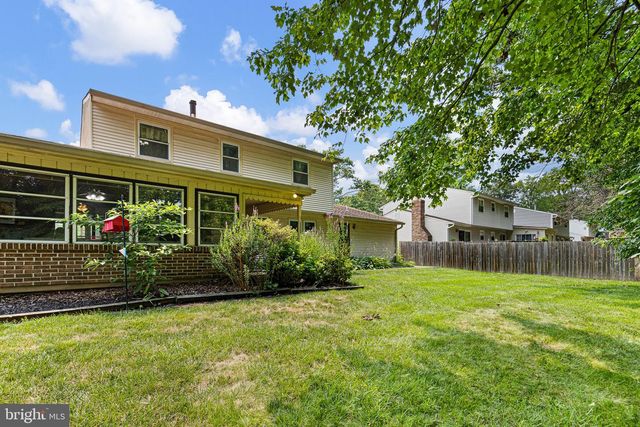 231 E SENECA DR, Newark, DE 19702