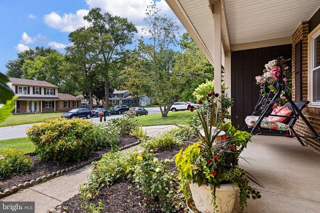 231 E SENECA DR, Newark, DE 19702