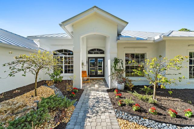 8888 SW Fishermans Wharf Drive, Stuart, FL 34997