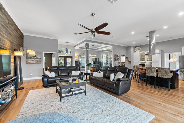 8888 SW Fishermans Wharf Drive, Stuart, FL 34997