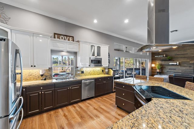 8888 SW Fishermans Wharf Drive, Stuart, FL 34997