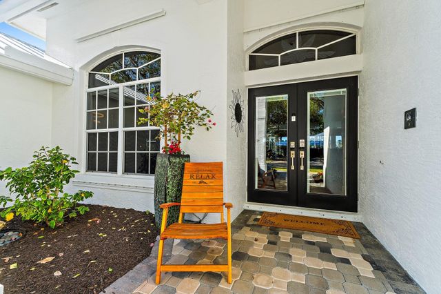 8888 SW Fishermans Wharf Drive, Stuart, FL 34997