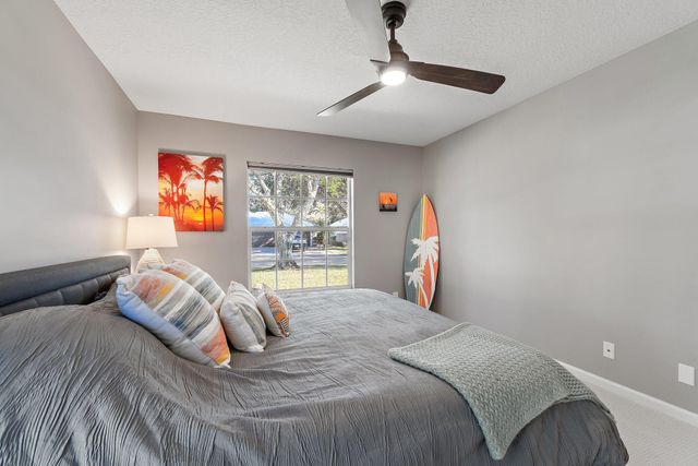 8888 SW Fishermans Wharf Drive, Stuart, FL 34997