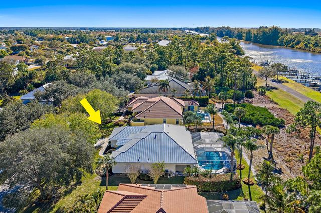 8888 SW Fishermans Wharf Drive, Stuart, FL 34997