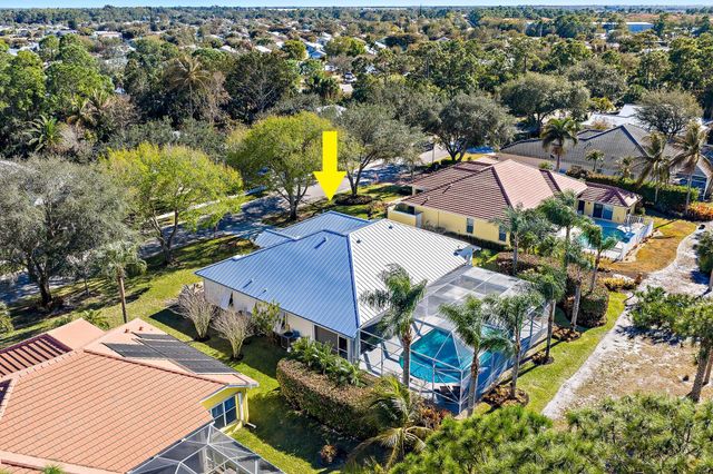 8888 SW Fishermans Wharf Drive, Stuart, FL 34997