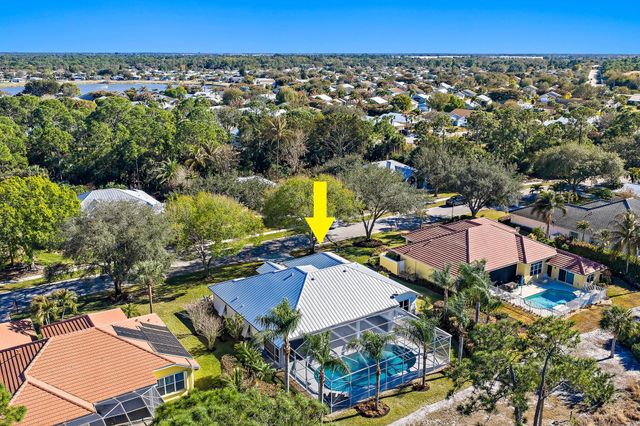 8888 SW Fishermans Wharf Drive, Stuart, FL 34997