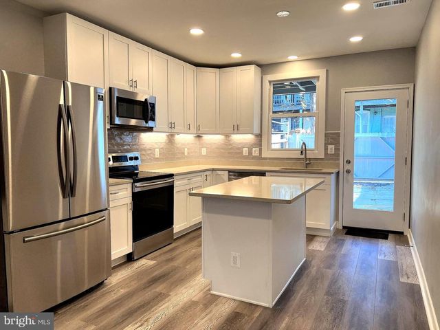 1210 HALF ST SW, Washington, DC 20024