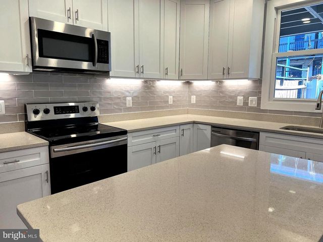 1210 HALF ST SW, Washington, DC 20024