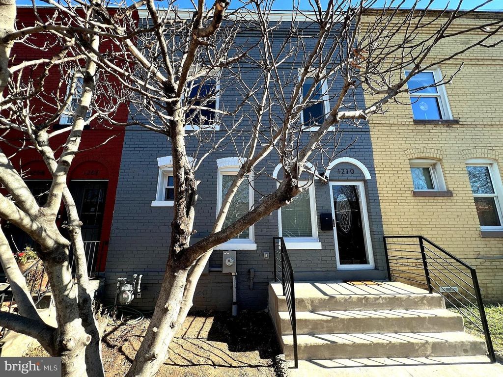 1210 HALF ST SW, Washington, DC 20024