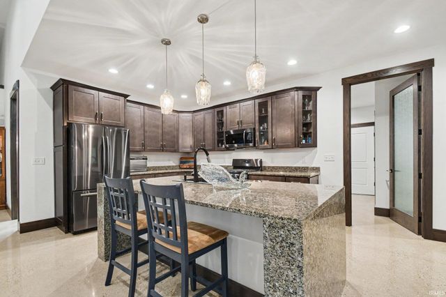 21095 Kern Road, South Bend, IN 46614