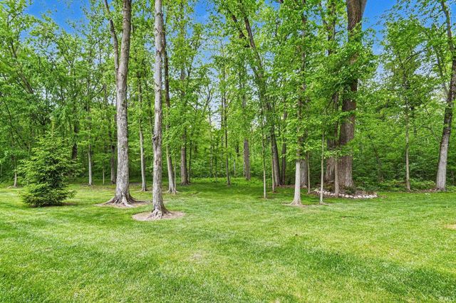 21095 Kern Road, South Bend, IN 46614