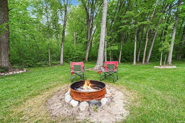 21095 Kern Road, South Bend, IN 46614