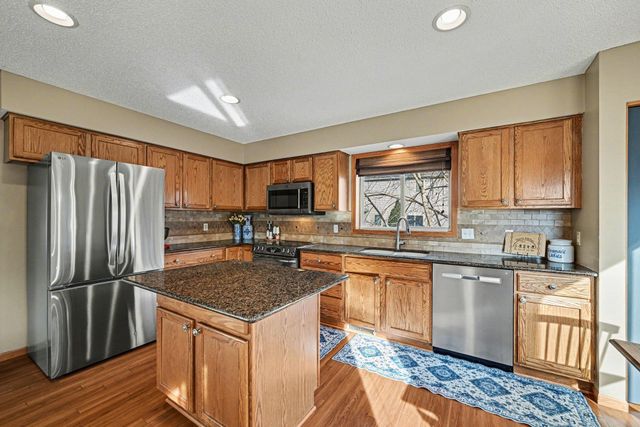 7625 Teal Road, Woodbury, MN 55125