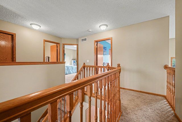 7625 Teal Road, Woodbury, MN 55125