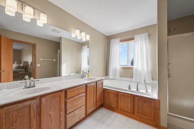 7625 Teal Road, Woodbury, MN 55125