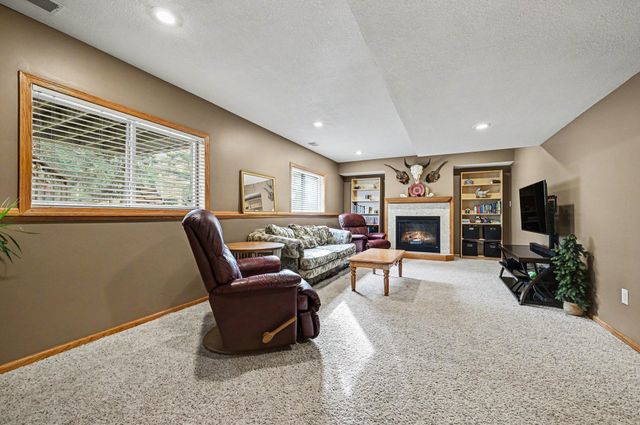 7625 Teal Road, Woodbury, MN 55125