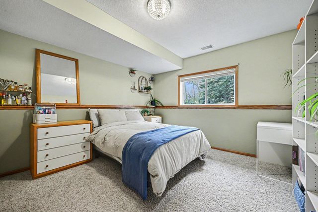 7625 Teal Road, Woodbury, MN 55125