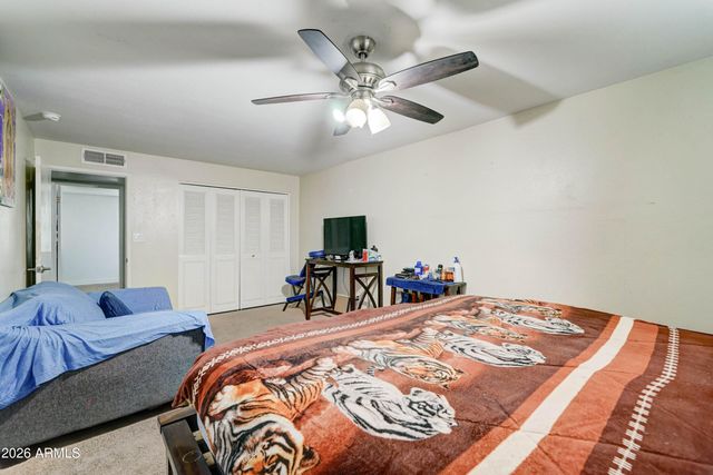 7937 W MEADOWBROOK Avenue, Phoenix, AZ 85033