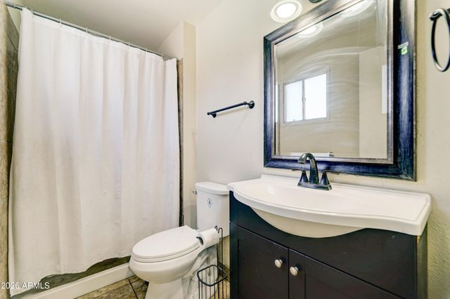 7937 W MEADOWBROOK Avenue, Phoenix, AZ 85033
