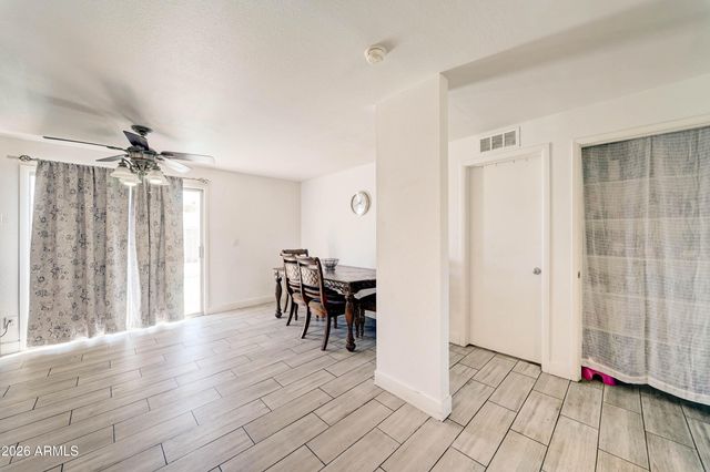 7937 W MEADOWBROOK Avenue, Phoenix, AZ 85033