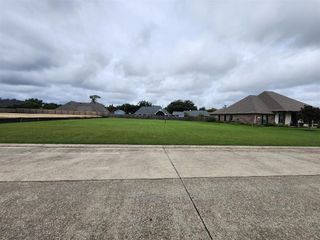 5631 Chene Blanc Dr Drive, Lake Charles, LA 70605