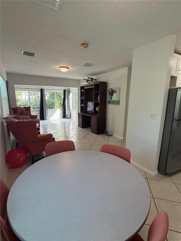 205 SW 21st Way, Fort Lauderdale, FL 33312